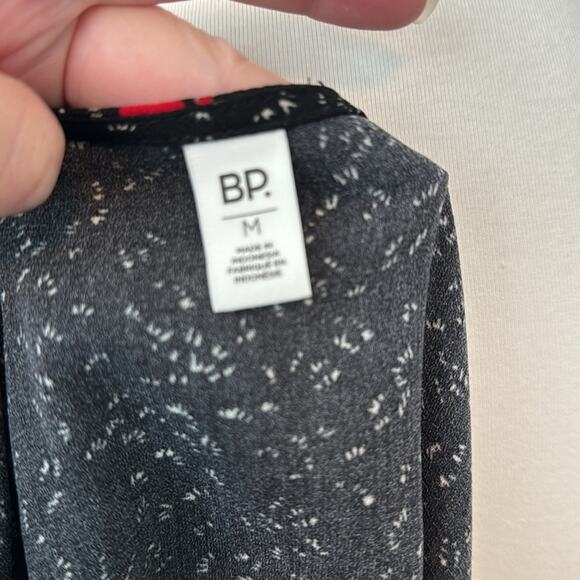 BP. Top Boxy Button Front Flare Sleeve Casual Floral Shirt Womens Medium - Picture 4 of 7